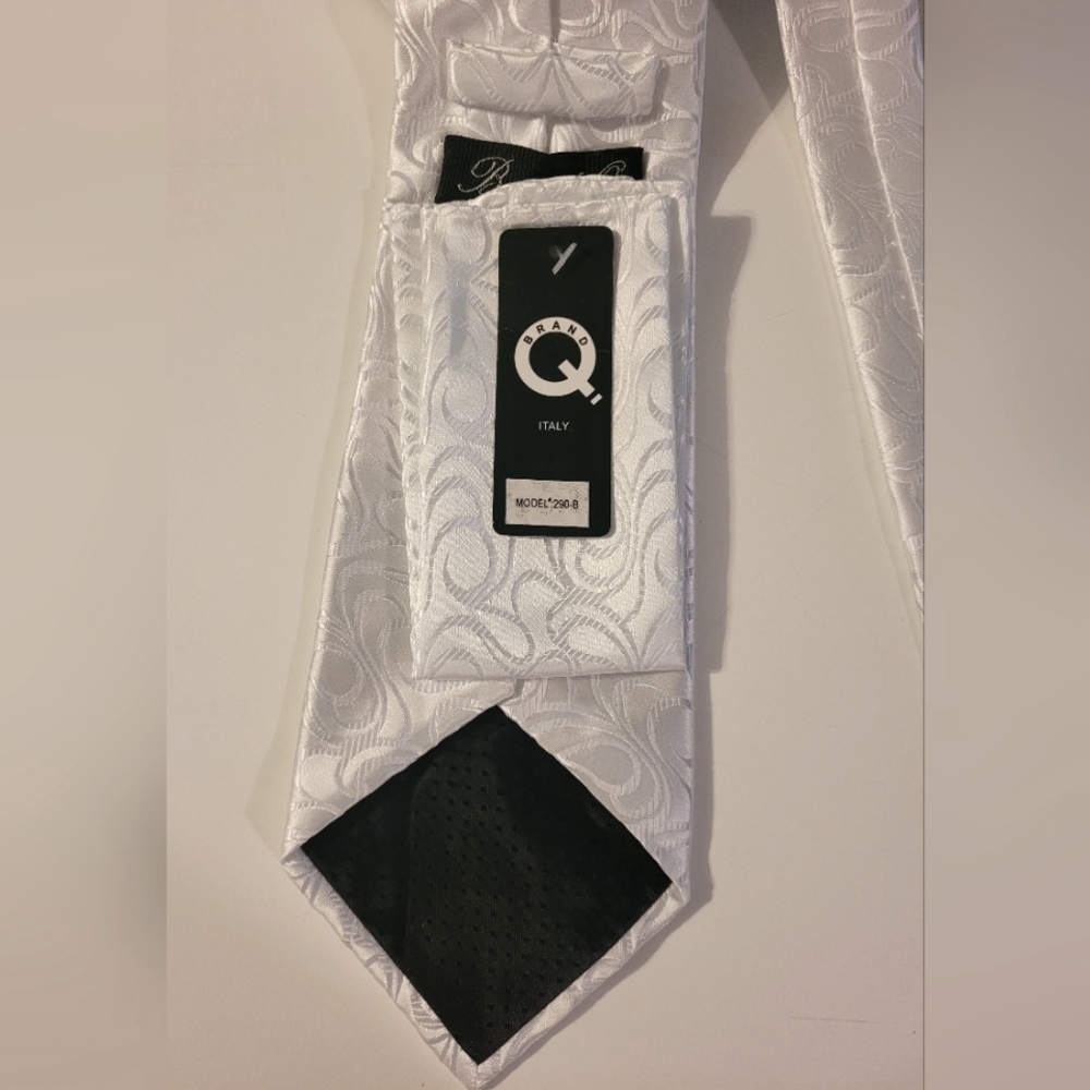 Brand Q Italian Traditional Tie - Picture 4 of 6